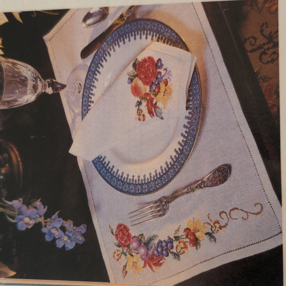 Just CrossStitch Magazine ~ September/October 1994 - Picture 7 of 15